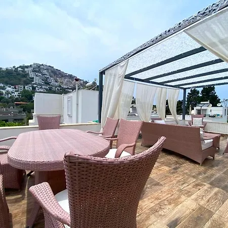 Apartment Duplex With Panoramic View In Yalikavak *